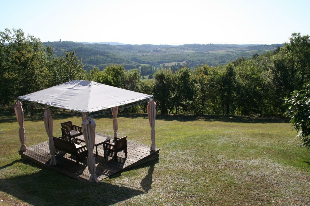 Les Trois Collines Bed & Breakfast Saint-Cybranet Exterior photo